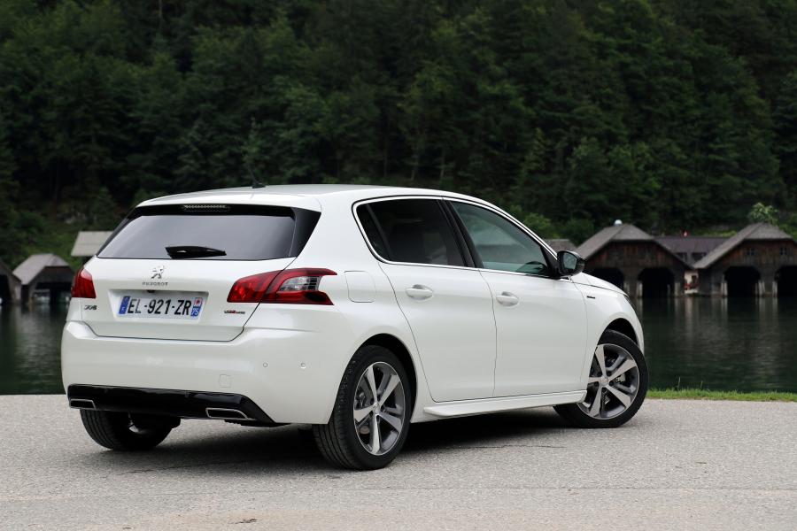  Peugeot 308 GT Line 2017 года  (WW) (фото 25 из 45)